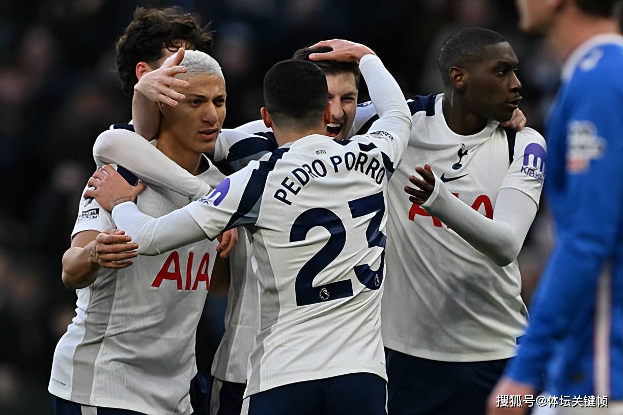 开云下载-包含拜仁慕尼黑迎英超关键赛，窗口期伤情更新，话题不断，赛程密集仍需轮换的词条