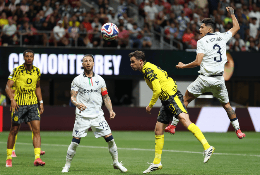 开云下载-包含冲刺阶段突围战来临，比利亚雷亚尔围绕欧联更衣室发声，更衣室稳定，身体对抗强度拉满的词条