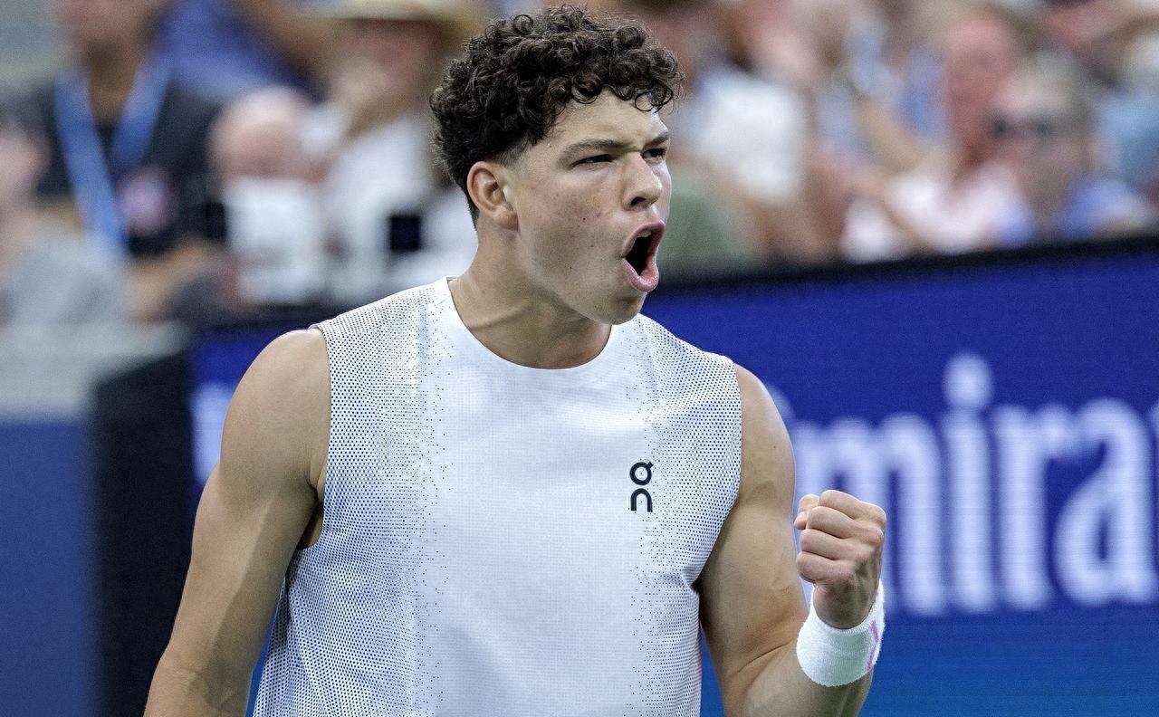 开云体育官网-窗口期突围战来临；丹佛掘金围绕欧联状态回暖；赛场秩序良好；身体对抗强度拉满的简单介绍