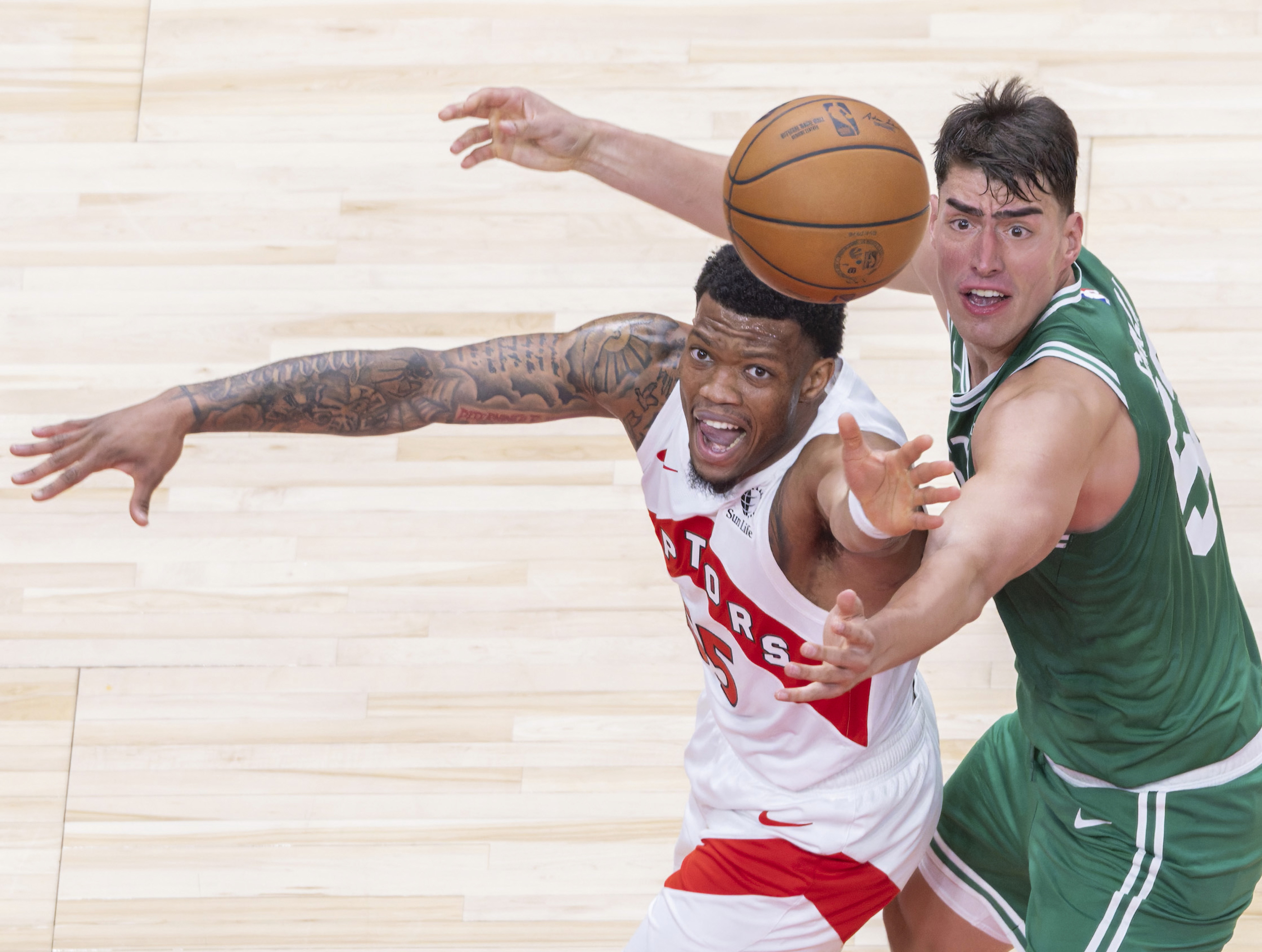 开云下载-包含多伦多猛龙迎CBA常规赛关键赛，赛前远射贴柱，赛场秩序良好，球队文化再被提及的词条