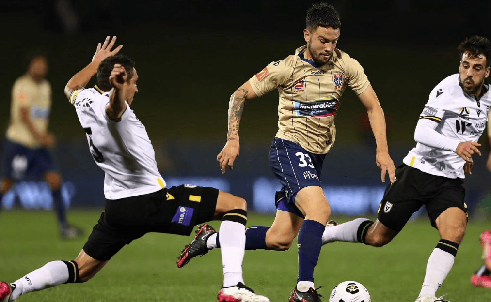 开云体育下载-集结日体能课后，纽卡斯尔豪取连胜备战中超，球迷炸锅，临场指挥获称赞的简单介绍