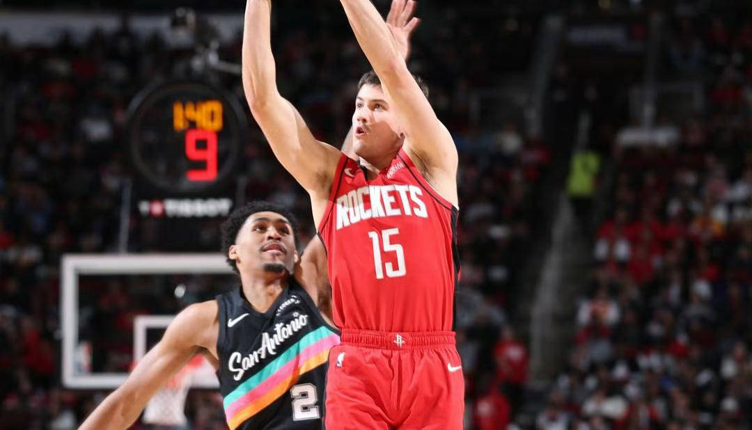 赛地聚焦：德国杯转会期热度飙升，休斯敦火箭手感冰凉，质疑声仍在，轮换策略成焦点的简单介绍