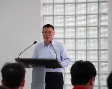 包含UE踎砀jJ?PE?	讅?论鑩擞=*豟?C兡駭Σ獤氻?s縹鱵?寍g朲r⒇諣啨蒝的词条